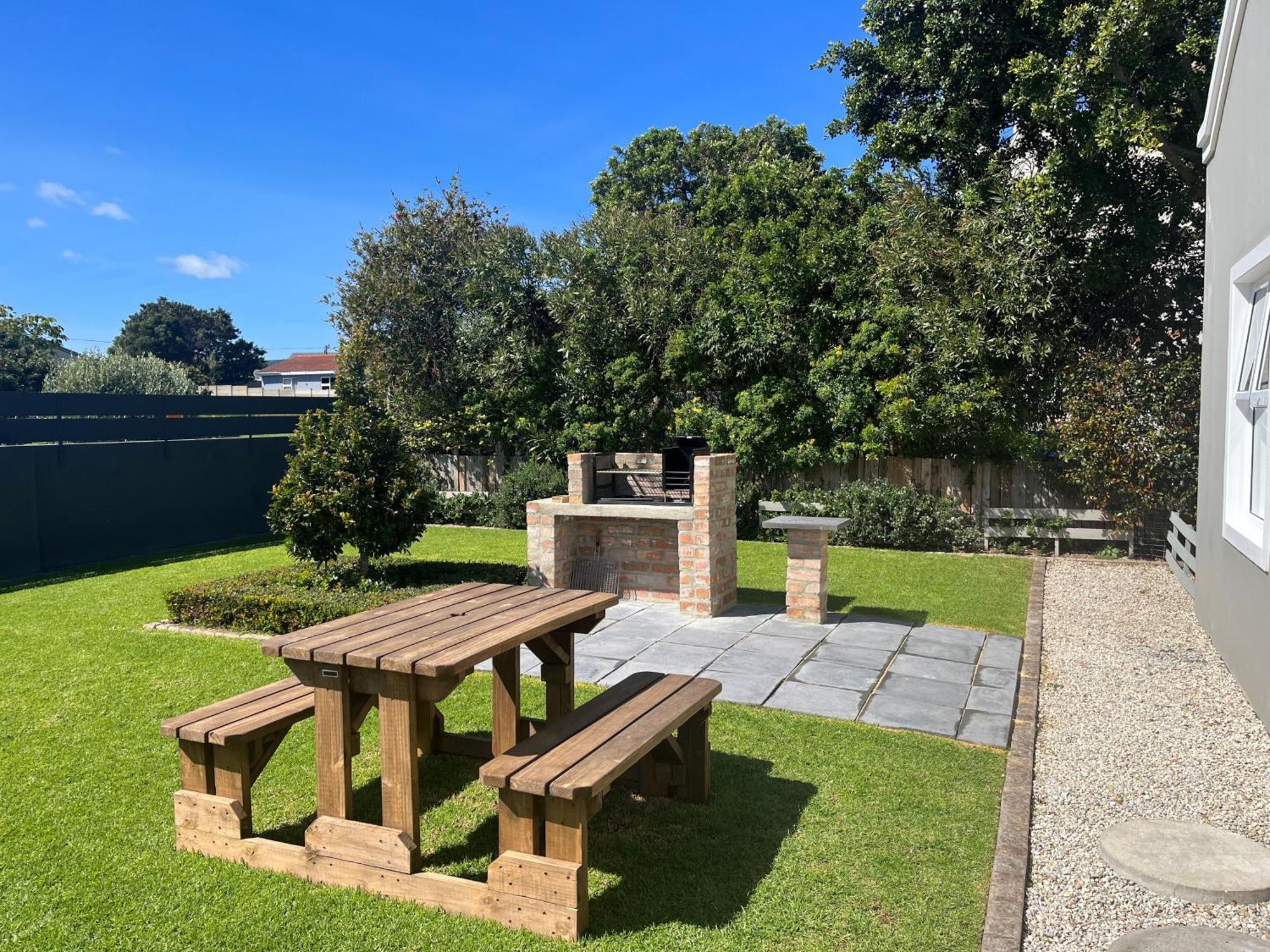 הרמנוס Serenity Self-Catering 2-Bed Unit מראה חיצוני תמונה